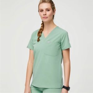 Figs Catarina One Pocket Scrub Top Jade Green S